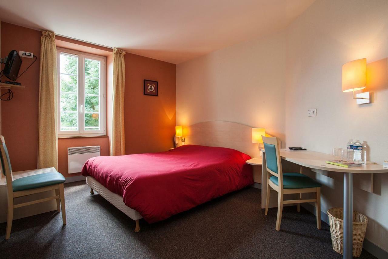 Le Lion D'Or Hotel Manzac-sur-Vern Exterior photo