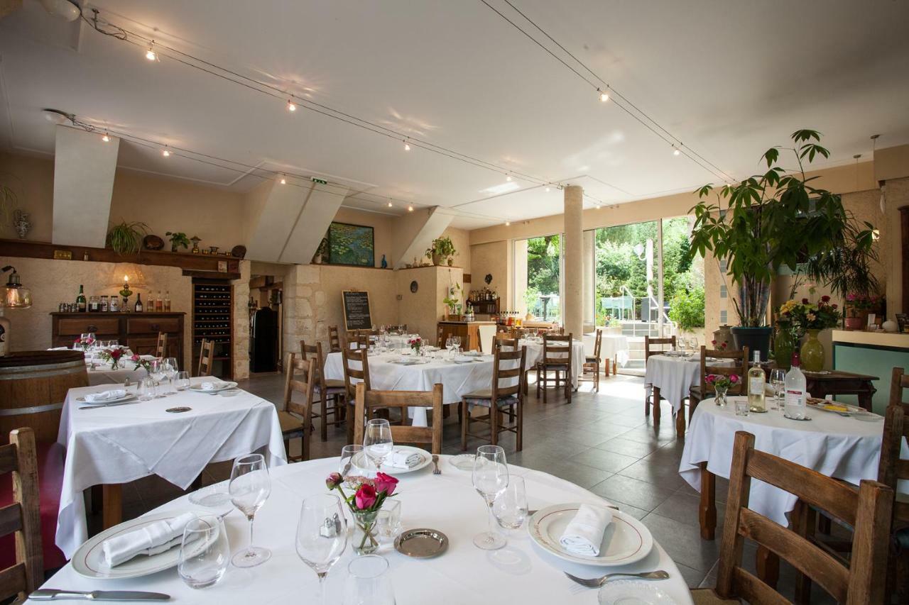 Le Lion D'Or Hotel Manzac-sur-Vern Exterior photo