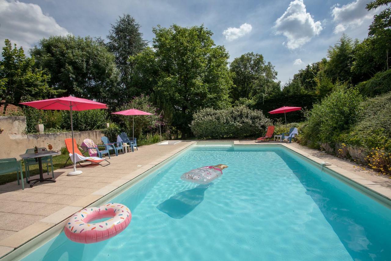 Le Lion D'Or Hotel Manzac-sur-Vern Exterior photo